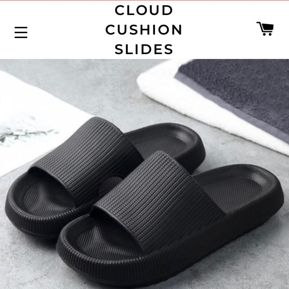 Cloud Slides- black size 7
